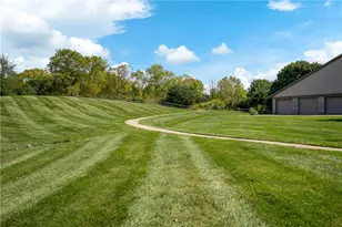 1680 Piper Ln, Centerville, OH 45440 - Photo 30