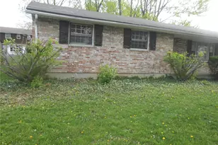 327 Reichard Dr, Vandalia, OH 45377 - Photo 4