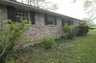 327 Reichard Dr, Vandalia, OH 45377 - Photo 6