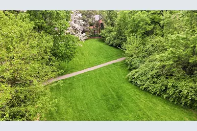 849 Lincoln Woods Court, Kettering, OH 45429 - Photo 2