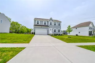 3009 Doe Dr, Franklin Twp, OH 45005 - Photo 2