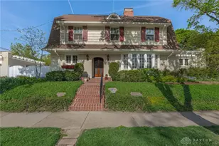 158 E Dixon Ave, Oakwood, OH 45419 - Photo 1