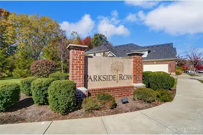 803 Brownstone Row, Springboro, OH 45066 - Photo 2