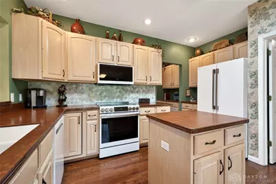 1111 Chisolm Trail, Washington Twp, OH 45458 - Photo 24