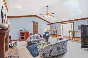 1897 Thornwood Ct, Troy, OH 45373 - Photo 6