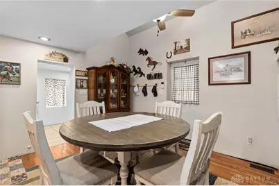 24 N Limestone Street, Jamestown Vlg, OH 45335 - Photo 10