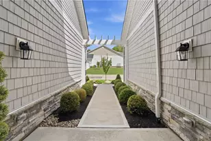 605 Cape Cod Ct, Beavercreek, OH 45430 - Photo 4