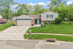 5457 Woodgate Dr, Dayton, OH 45424 - Photo 2