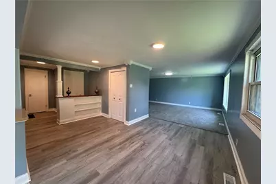 1218 Rona Parkway Drive, Fairborn, OH 45324 - Photo 4