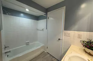 1218 Rona Pkwy Dr, Fairborn, OH 45324 - Photo 12