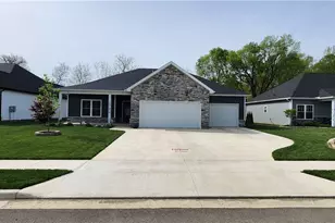 2792 Executive Dr, Troy, OH 45373 - Photo 2