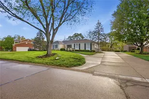 5008 Marilake Cir, Kettering, OH 45429 - Photo 8