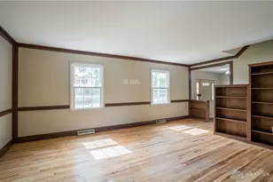7013 Woodcroft Dr, Englewood, OH 45322 - Photo 8