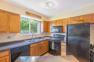 500 Waterfront Pl, Washington Twp, OH 45458 - Photo 10