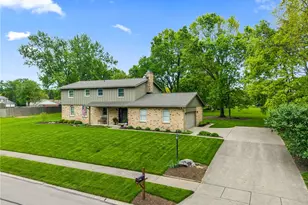 454 Shirley Ann Dr, Centerville, OH 45458 - Photo 2