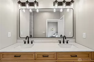 3906 Edwards Rd, Cincinnati, OH 45209 - Photo 32