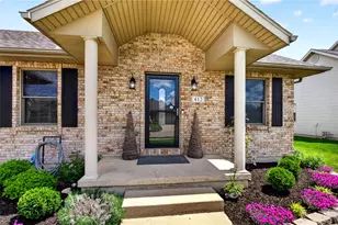 412 Clover Hill Dr, Tipp City, OH 45371 - Photo 4