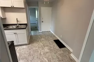 420 E Siebenthaler Ave, Dayton, OH 45405 - Photo 4