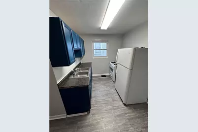 420 E Siebenthaler Avenue, Dayton, OH 45405 - Photo 2