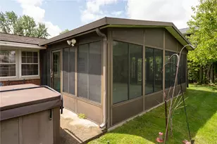 281 Fairway Dr, Fairborn, OH 45324 - Photo 8