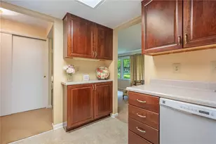 1180 Heathshire Dr, Centerville, OH 45459 - Photo 14