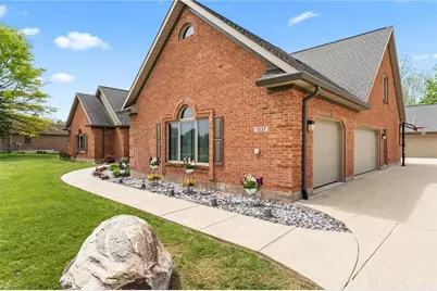 1537 Meadowlands Drive, Fairborn, OH 45324 - Photo 4