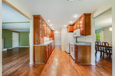 1135 Clintshire Drive, Centerville, OH 45459 - Photo 12