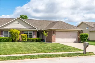 119 Zinfandel Dr, Englewood, OH 45322 - Photo 2