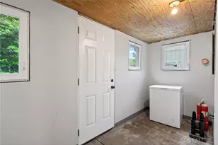 181 E Main St, Enon Vlg, OH 45323 - Photo 26