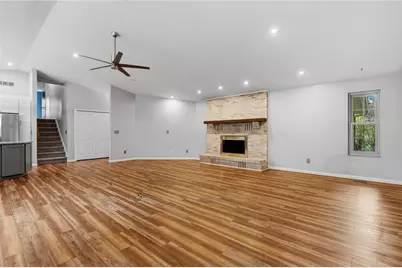 9178 Woodstream Lane, Washington Twp, OH 45458 - Photo 6