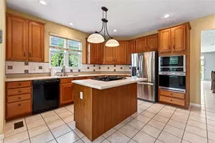 2544 Greenside Dr, Beavercreek, OH 45431 - Photo 6