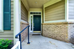 2544 Greenside Dr, Beavercreek, OH 45431 - Photo 4