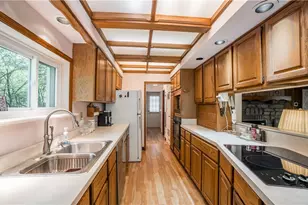 7576 Normandy Ln, Washington Twp, OH 45459 - Photo 8