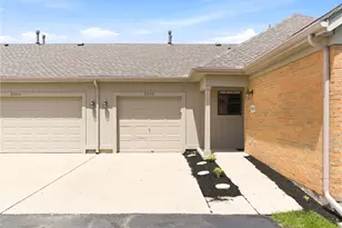 2602 Allister Cir, Miami Township, OH 45342 - Photo 2