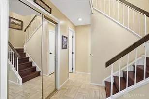 6130 Martingale Ln, Centerville, OH 45459 - Photo 6