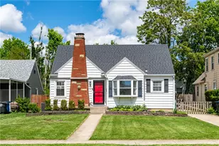 1015 Croyden Dr, Dayton, OH 45420 - Photo 2