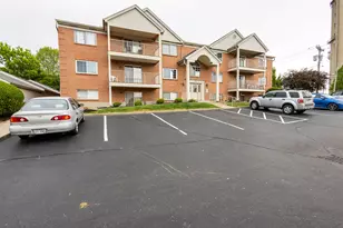 5769 Cheviot Rd, Cincinnati, OH 45247 - Photo 2