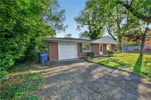 1747 Blue Field Ave, Dayton, OH 45414 - Photo 2