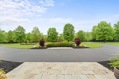 9020 Whisperinghill Drive, Cincinnati, OH 45242 - Photo 4