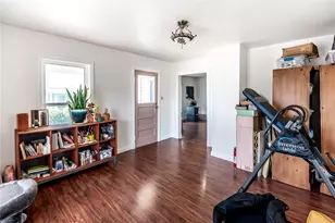 137 S Main St, Waynesville, OH 45068 - Photo 4
