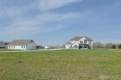 6853 Zerkle Road, Springfield, OH 45502 - Photo 2