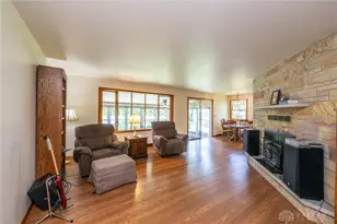 104 W Lakengren Dr, Eaton, OH 45320 - Photo 6