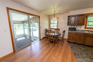 104 W Lakengren Dr, Eaton, OH 45320 - Photo 8