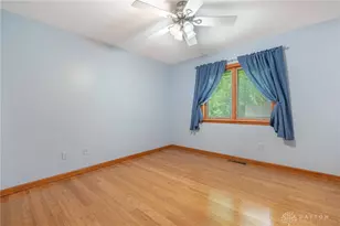 5440 Royalwood Dr, Centerville, OH 45429 - Photo 16