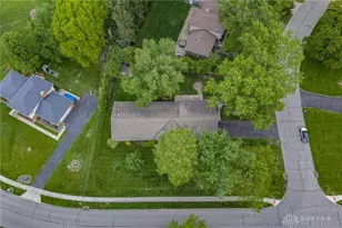 5440 Royalwood Dr, Centerville, OH 45429 - Photo 48