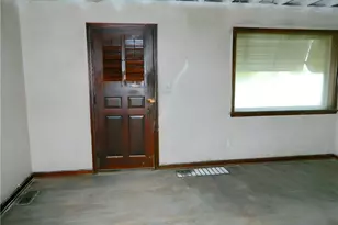 2037 Studer Ave, Columbus, OH 43207 - Photo 8