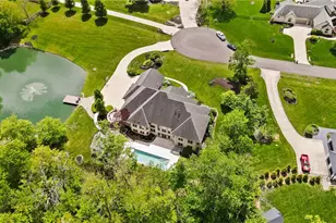 8237 Wilde Ct, Clearcreek Twp, OH 45068 - Photo 10