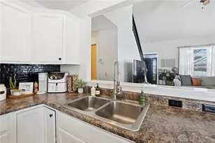 653 Willow Point Ct, Troy, OH 45373 - Photo 10