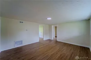 330 St Paul Ave, Springfield Twp, OH 45504 - Photo 8