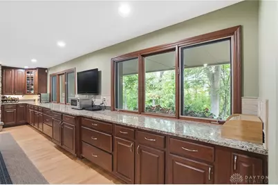 2780 E Spring Valley Pike, Washington Twp, OH 45458 - Photo 12